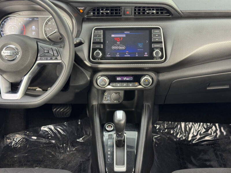 2019 Nissan Kicks SV