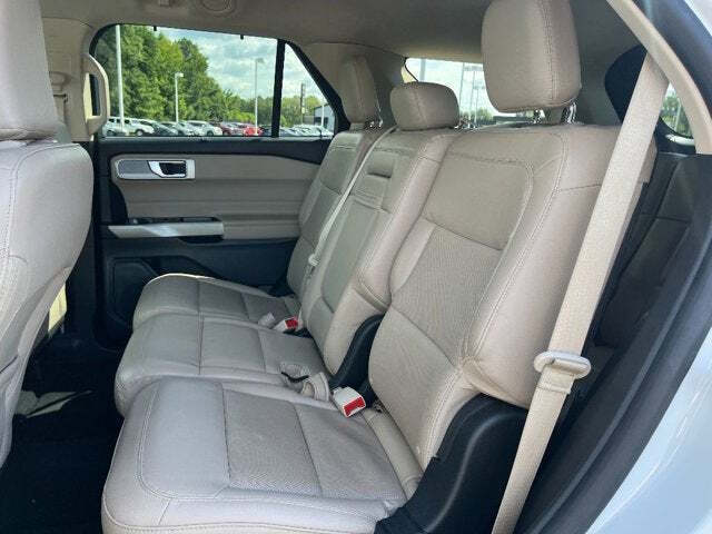 2023 Ford Explorer 34