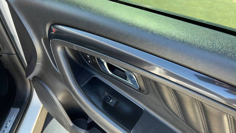 2010 Ford Taurus SHO