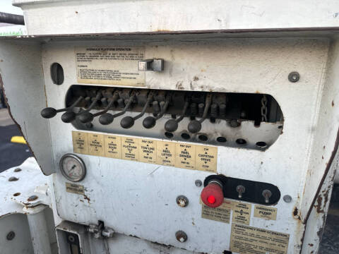 2015 Freightliner M2 106