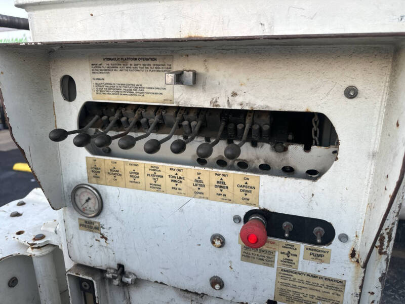 2015 Freightliner M2 106