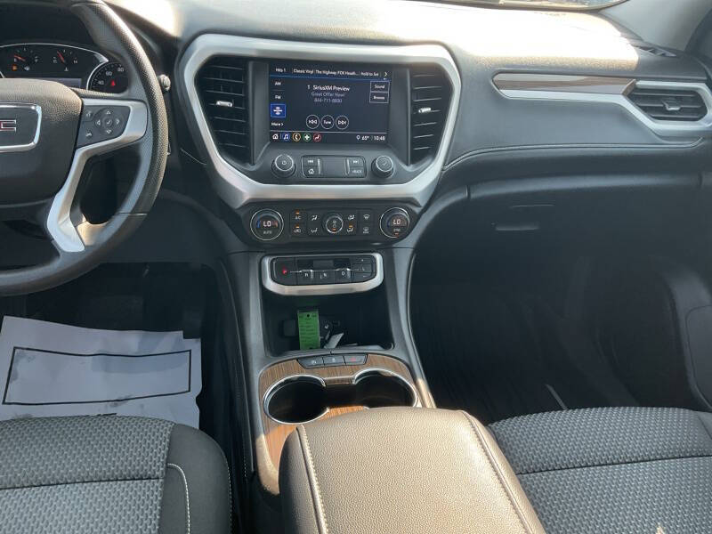 2023 GMC Acadia SLE