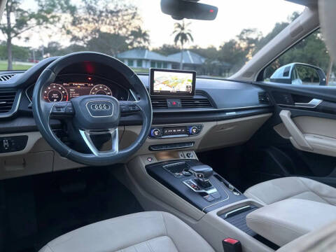 2019 Audi Q5 quattro Premium Plus 45 TFSI