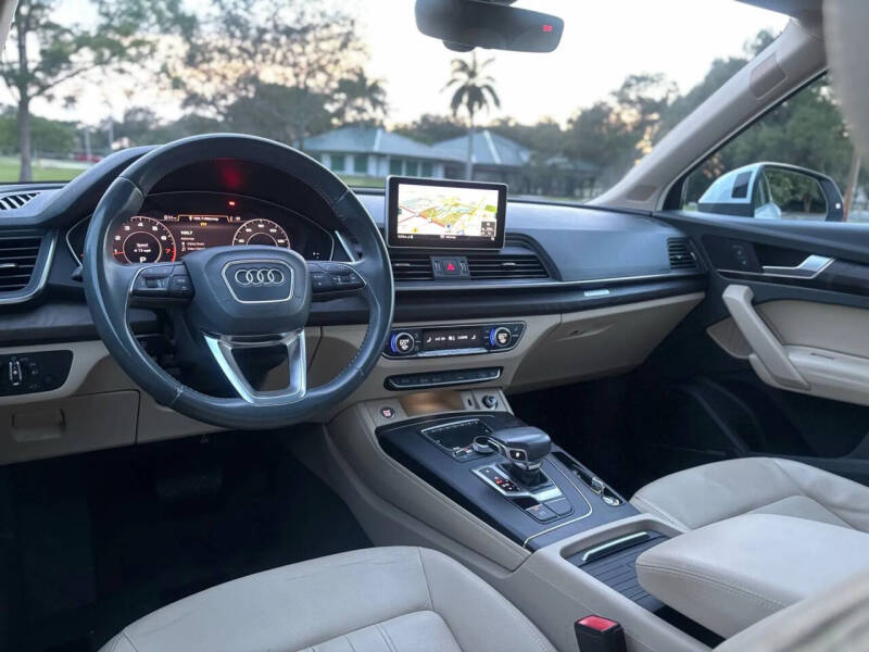 2019 Audi Q5 quattro Premium Plus 45 TFSI