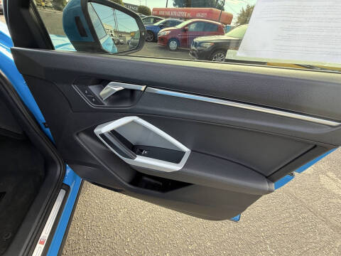 2022 Audi Q3 quattro S line Premium 45 TFSI