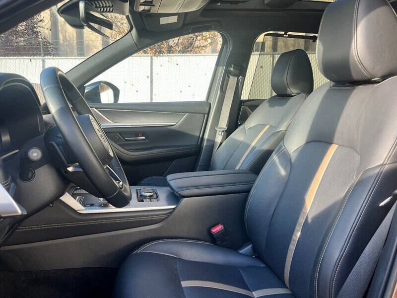 2025 Mazda CX-70 Plug-in Hybrid Premium Plus