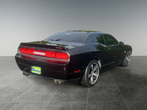 2011 Dodge Challenger SRT8 392
