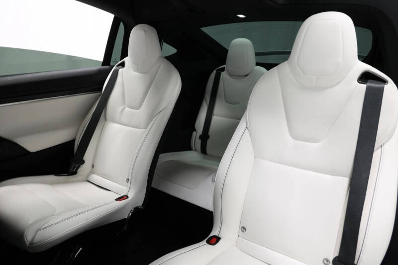 2022 Tesla Model X Plaid