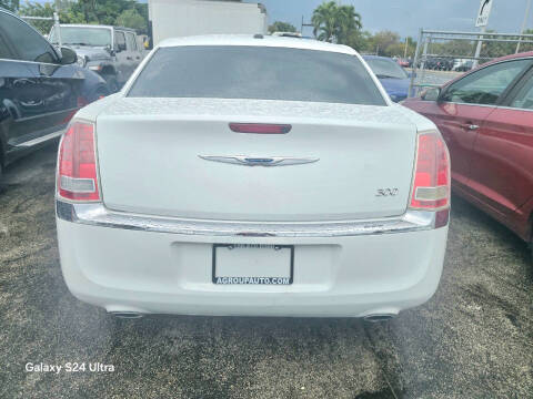 2013 Chrysler 300
