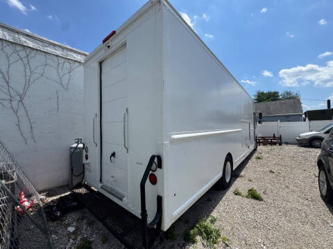 2016 Freightliner MT55 Chassis
