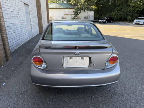 2002 Nissan Maxima SE