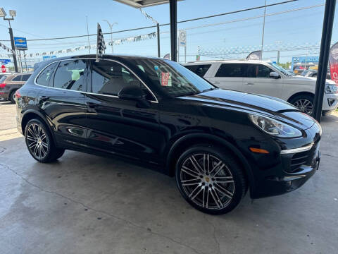 2016 Porsche Cayenne S