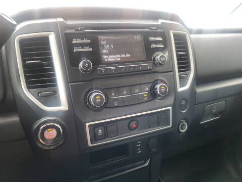 2017 Nissan Titan S