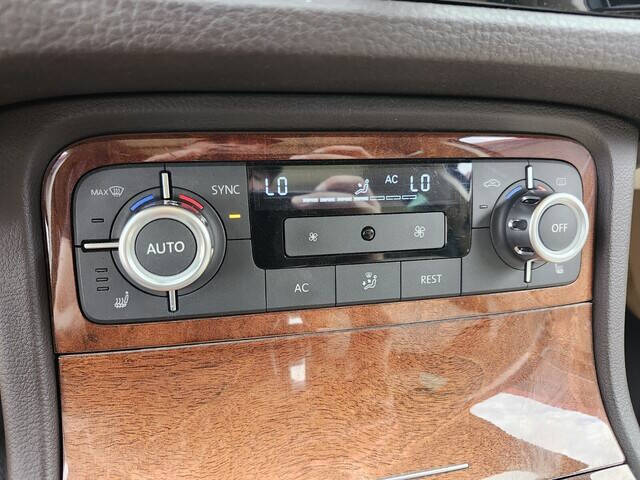 2012 Volkswagen Touareg