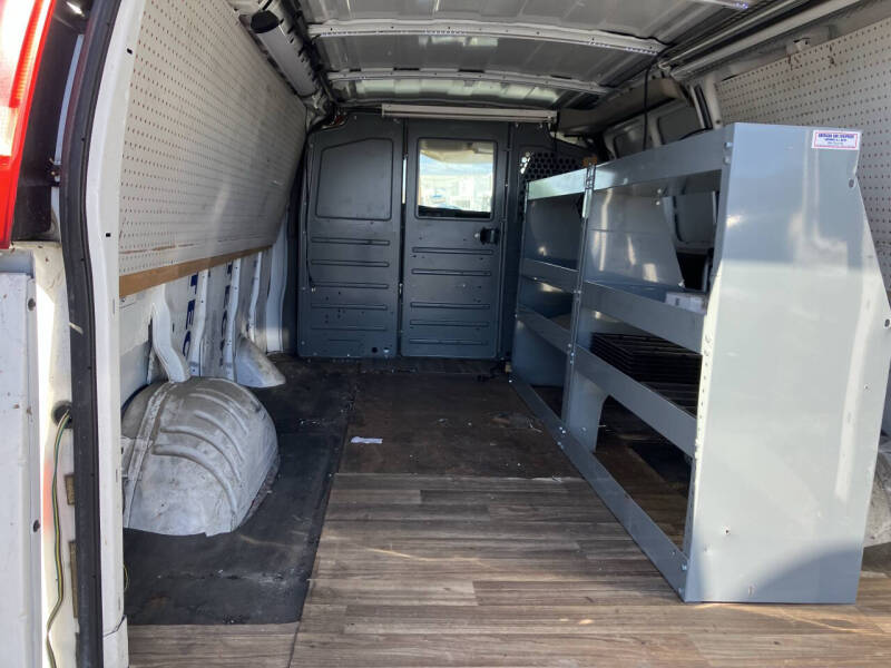 2011 Chevrolet Express 2500