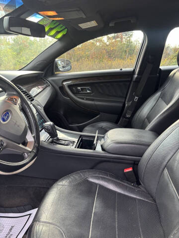 2015 Ford Taurus Limited