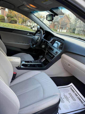 2016 Hyundai Sonata SE