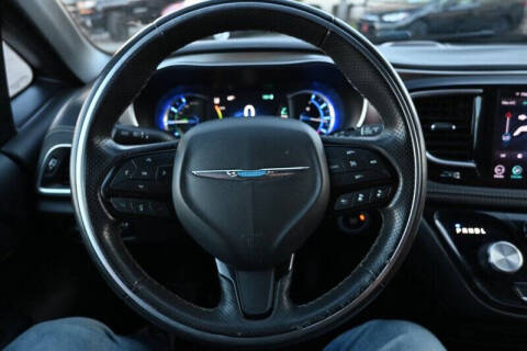 2020 Chrysler Pacifica Hybrid Limited Red S