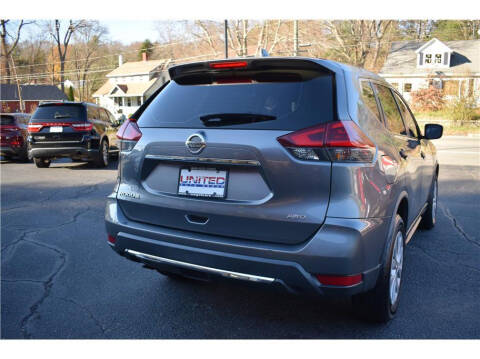 2018 Nissan Rogue for sale at United Auto Group in Putnam CT