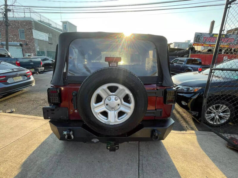 2009 Jeep Wrangler X photo 8