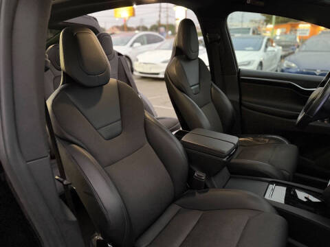 2016 Tesla Model X 75D