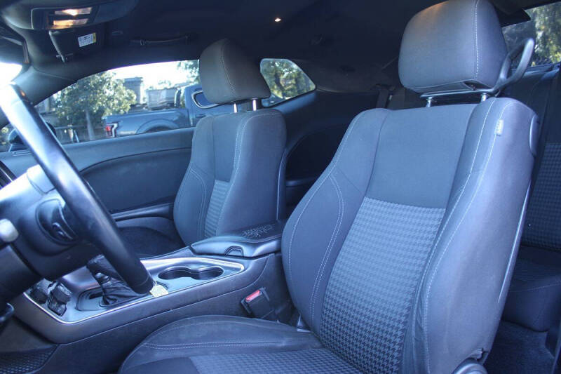 2018 Dodge Challenger SXT