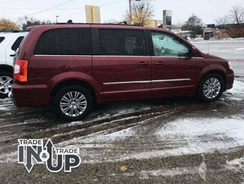 2013 Chrysler Town and Country for sale at Amigos Auto Sales Inc in Waukegan IL