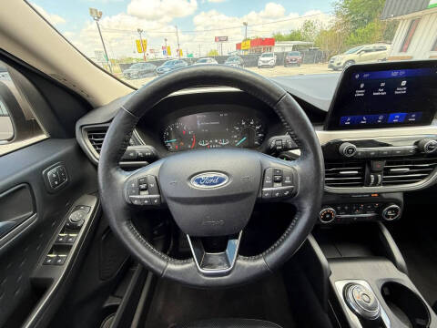 2020 Ford Escape SEL