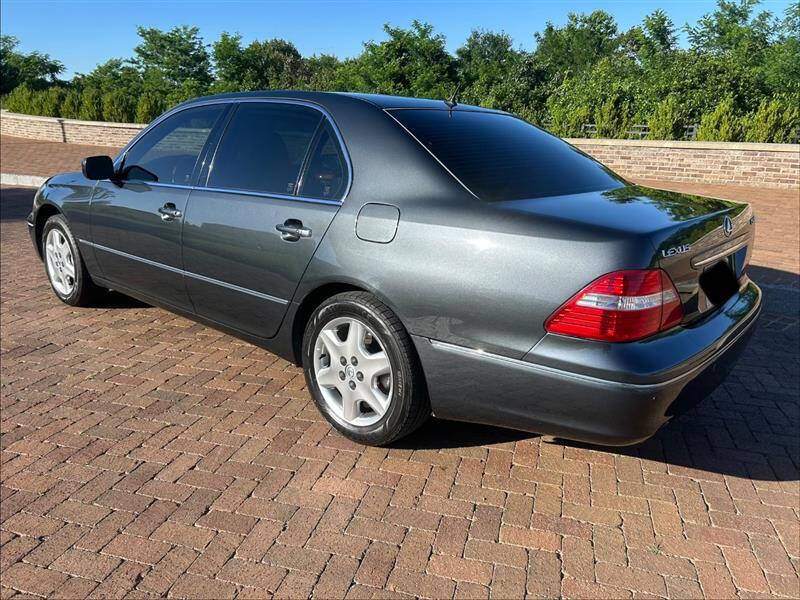 2004 Lexus LS 430