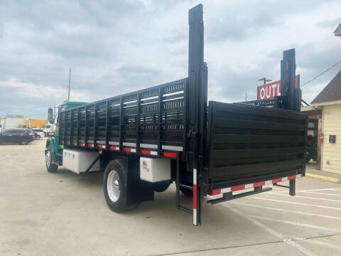 2001 Freightliner FL70