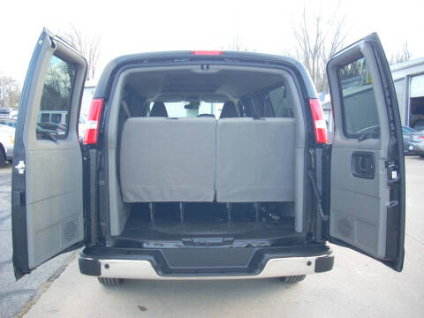 2024 Chevrolet Express LT 3500