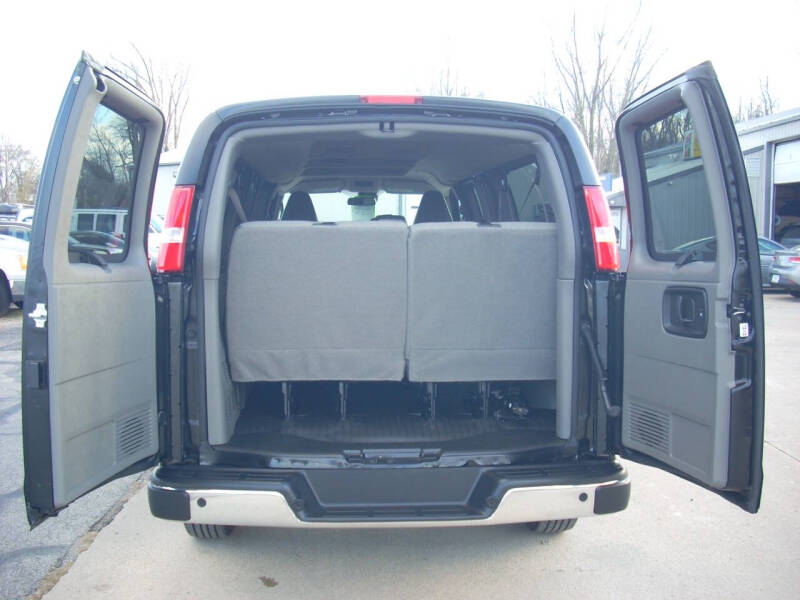 2024 Chevrolet Express LT 3500