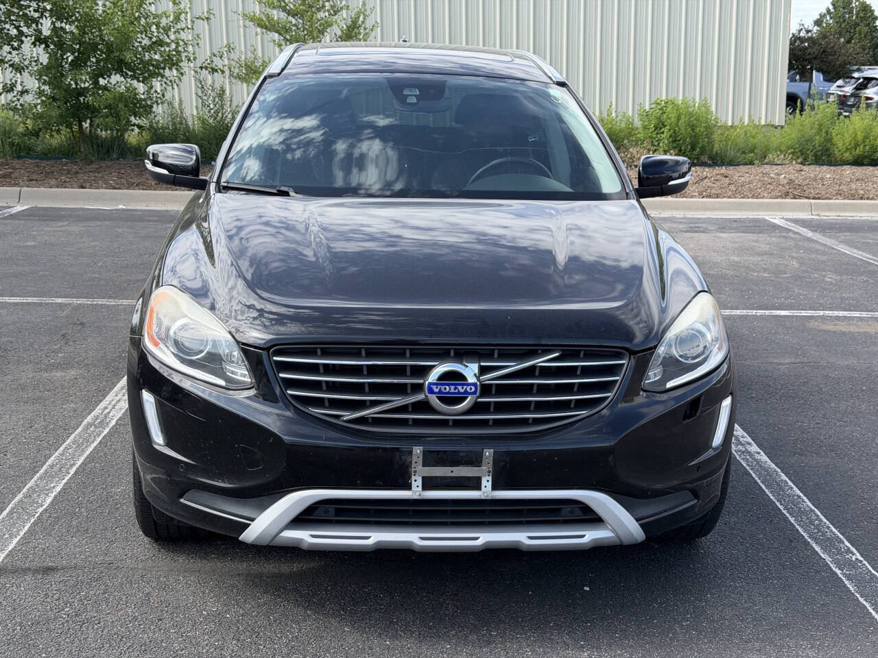 Black 2017 Volvo XC60 T5 Dynamic AWD T5 Dynamic 4dr SUV 2
