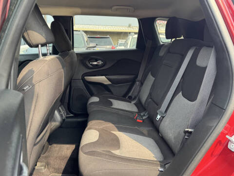 2017 Jeep Cherokee Sport