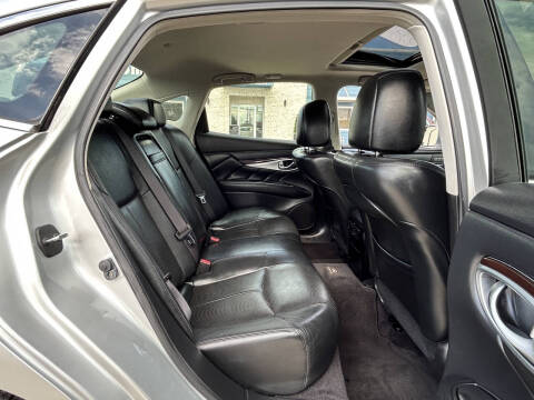 2013 Infiniti M37