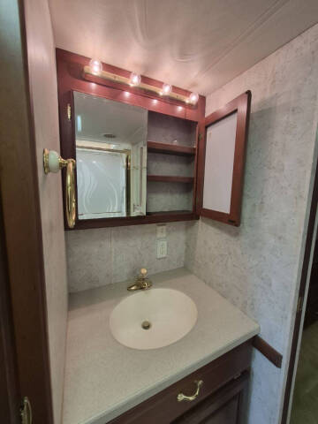 2002 Newmar Dutch Star 3852