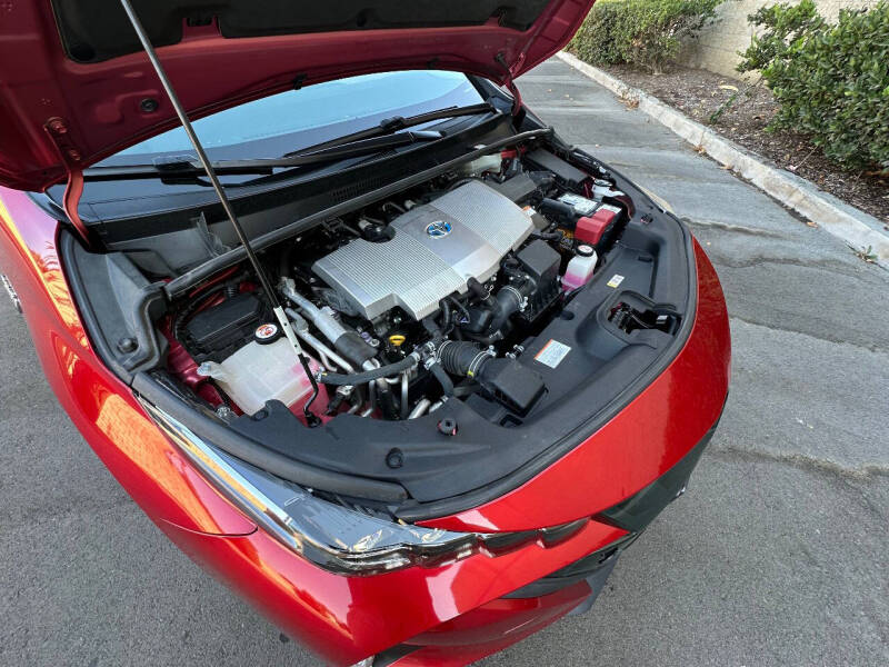 2019 Toyota Prius Prime Plus photo 39