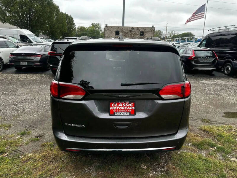 2017 Chrysler Pacifica