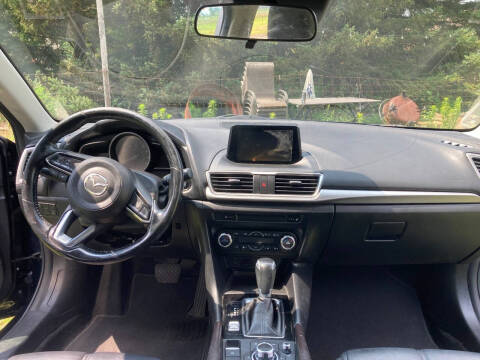 2018 Mazda MAZDA3 Touring