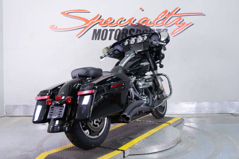 2017 Harley-Davidson Street Glide Special