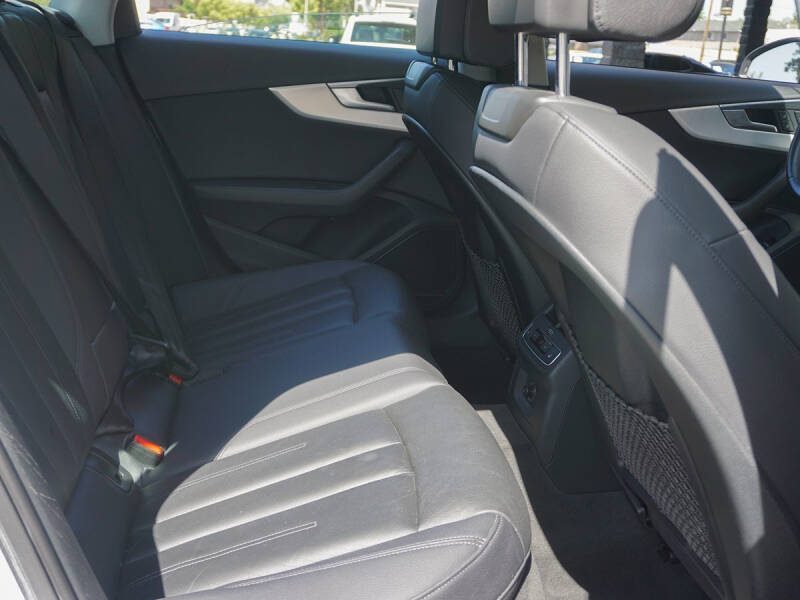 2017 Audi A4 2.0T quattro Premium Plus