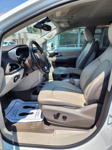 2019 Chrysler Pacifica Touring L