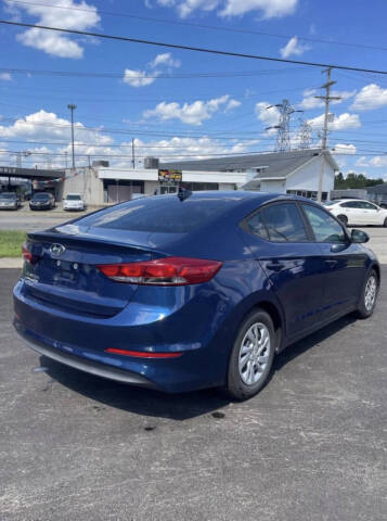2017 Hyundai Elantra SE