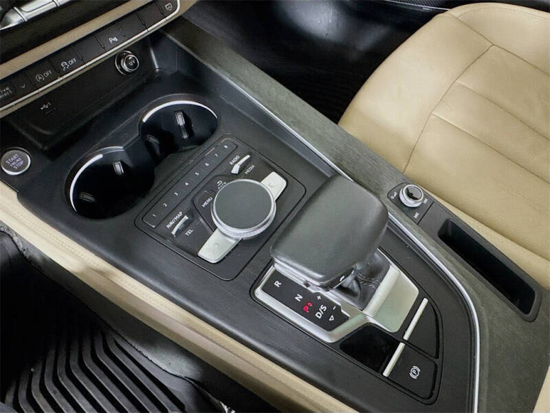 2019 Audi A4 quattro Premium Plus 45 TFSI