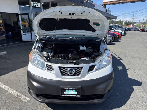 2015 Nissan NV200