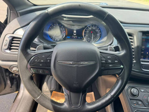 2016 Chrysler 200