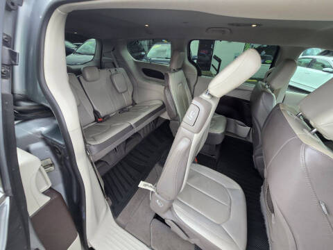 2019 Chrysler Pacifica Touring L