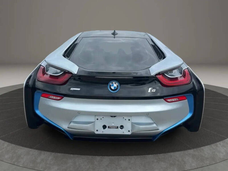 2014 BMW i8