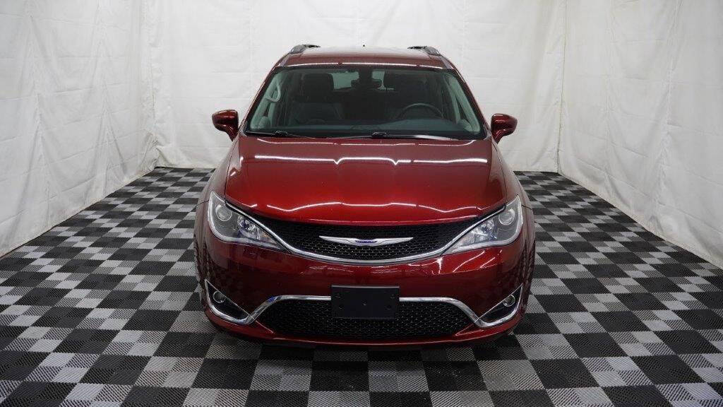 2017 Chrysler Pacifica for sale at AH Ride In Pride Auto Group LLC in Barberton, OH