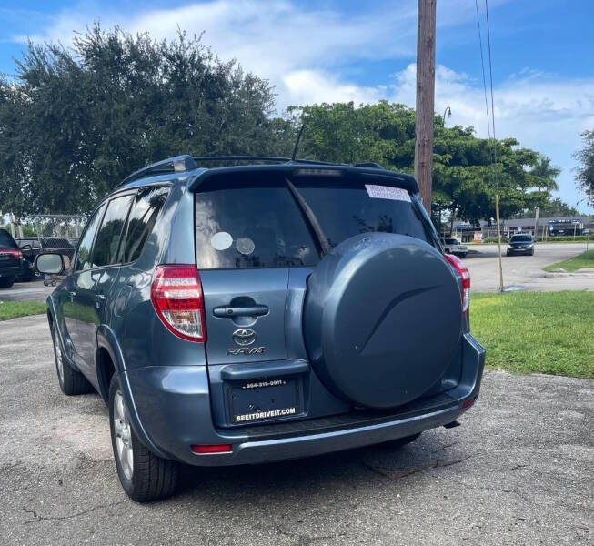 2011 Toyota RAV4 Limited